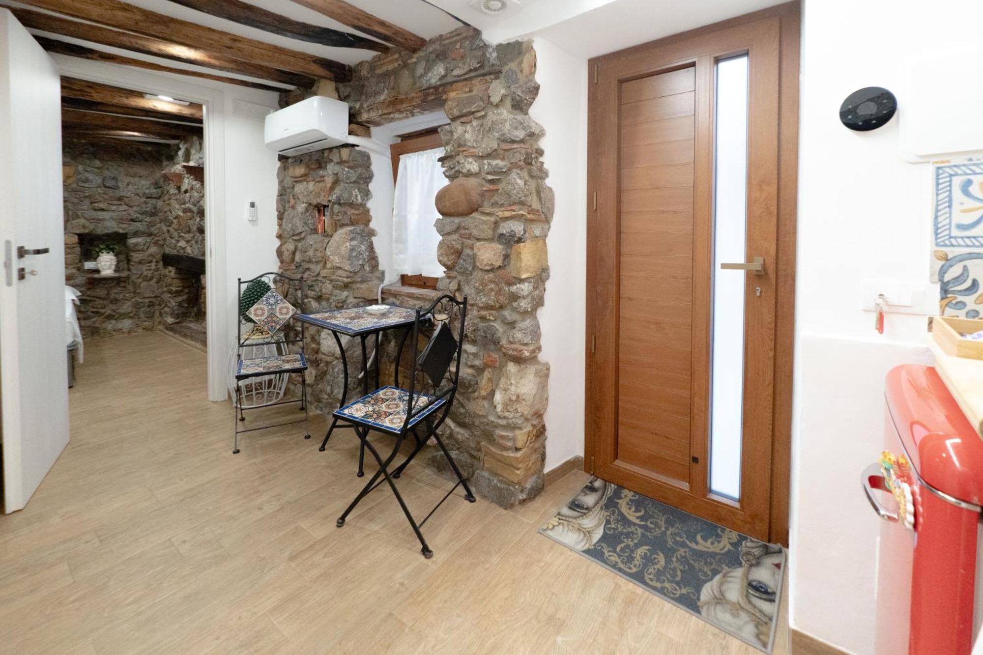 Antiche Mura Holiday Apartment By Wonderful Italy 切法卢 外观 照片
